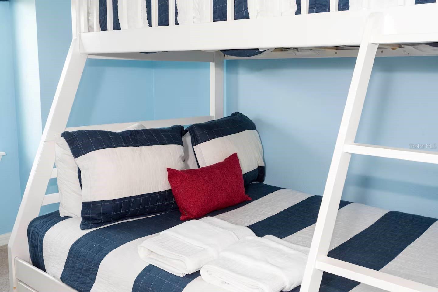 WINDSOR AT WESTSIDE PH 3 - Residential