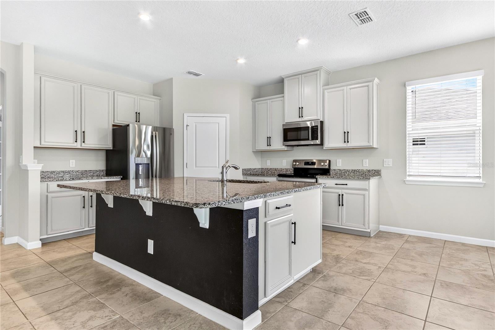 2304 TUDOR ROSE DRIVE