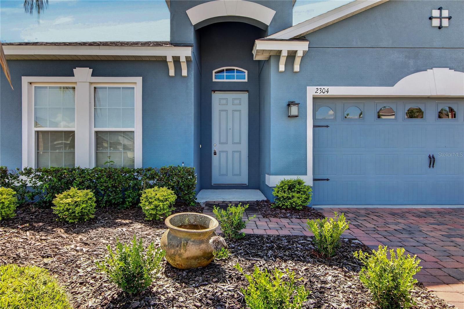 2304 TUDOR ROSE DRIVE