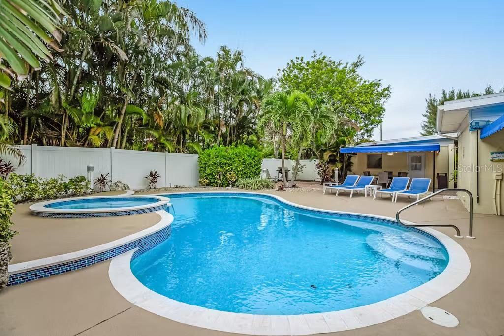 Photo of 717 Jacaranda Road, Anna Maria, FL 34216 (MLS # A4665947)