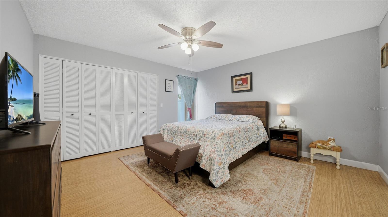 LAUREL VILLA - Residential