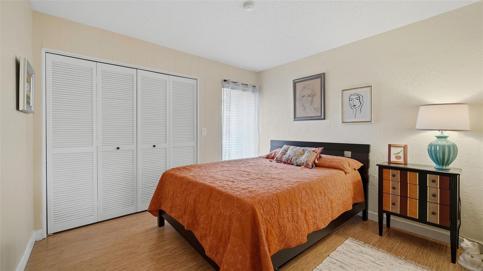 LAUREL VILLA - Residential