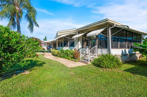 A home in PALM HARBOR