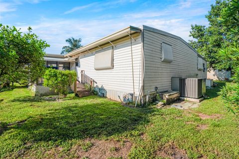 A home in PALM HARBOR