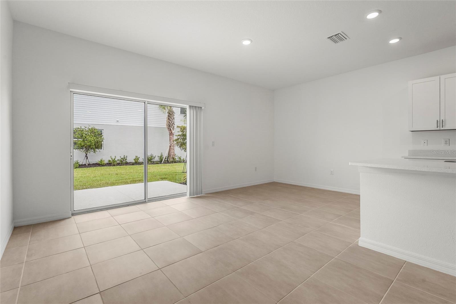 SKYE RANCH NBRHD 2 TWNHMS NORT - Residential