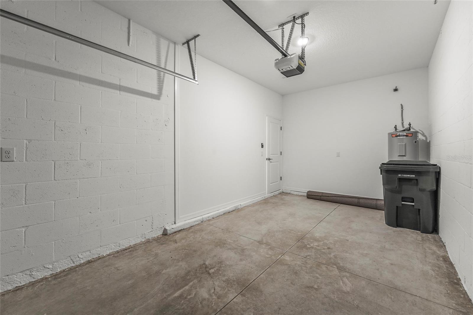 SKYE RANCH NBRHD 2 TWNHMS NORT - Residential