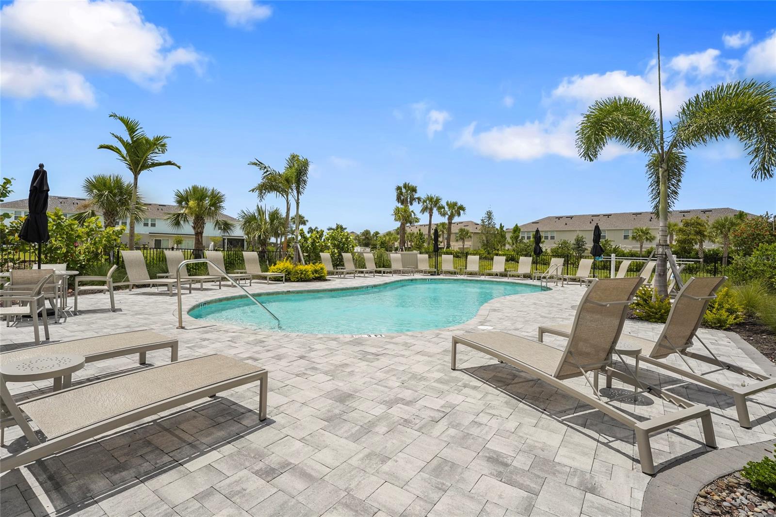 SKYE RANCH NBRHD 2 TWNHMS NORT - Residential