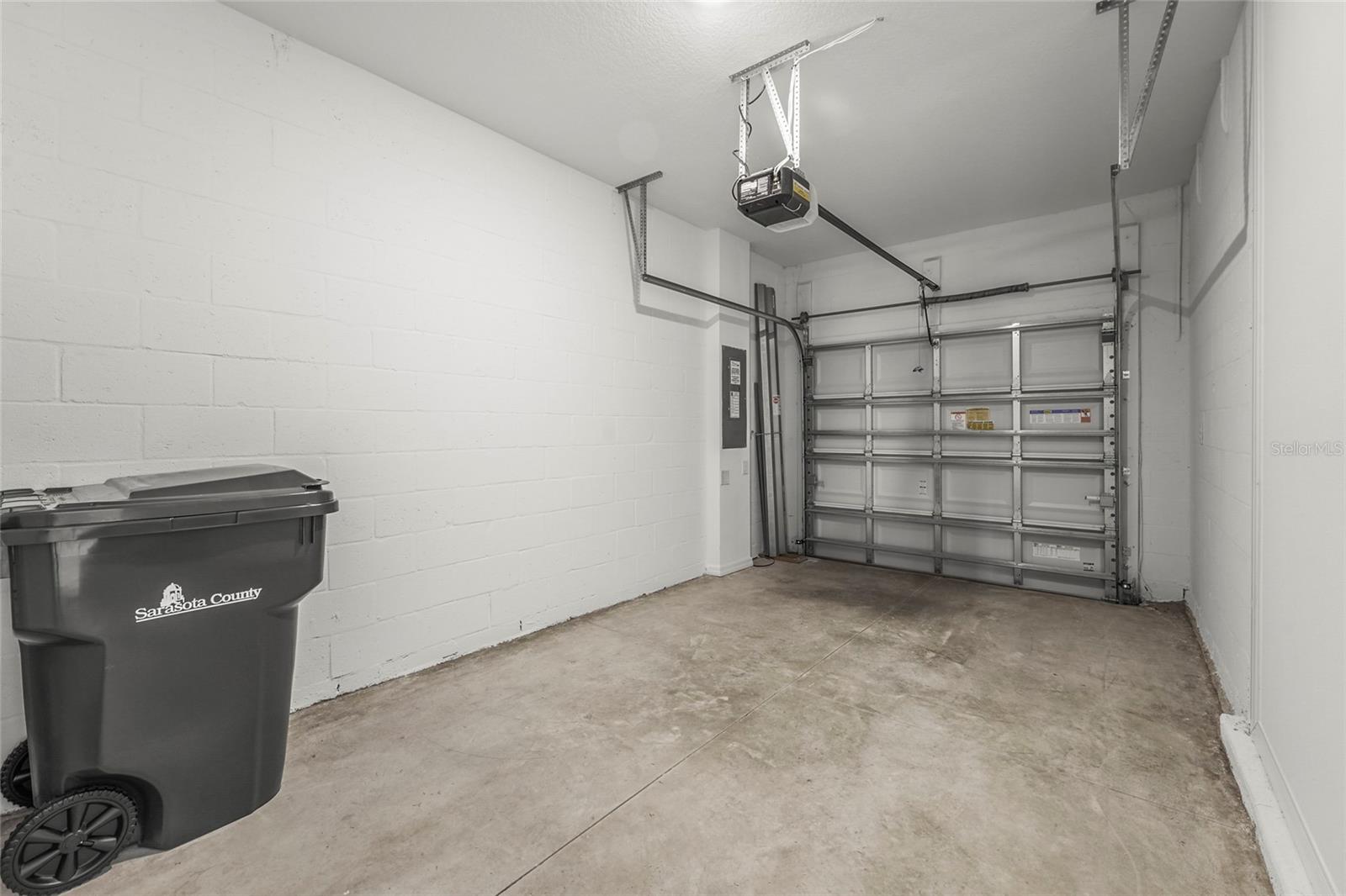 SKYE RANCH NBRHD 2 TWNHMS NORT - Residential