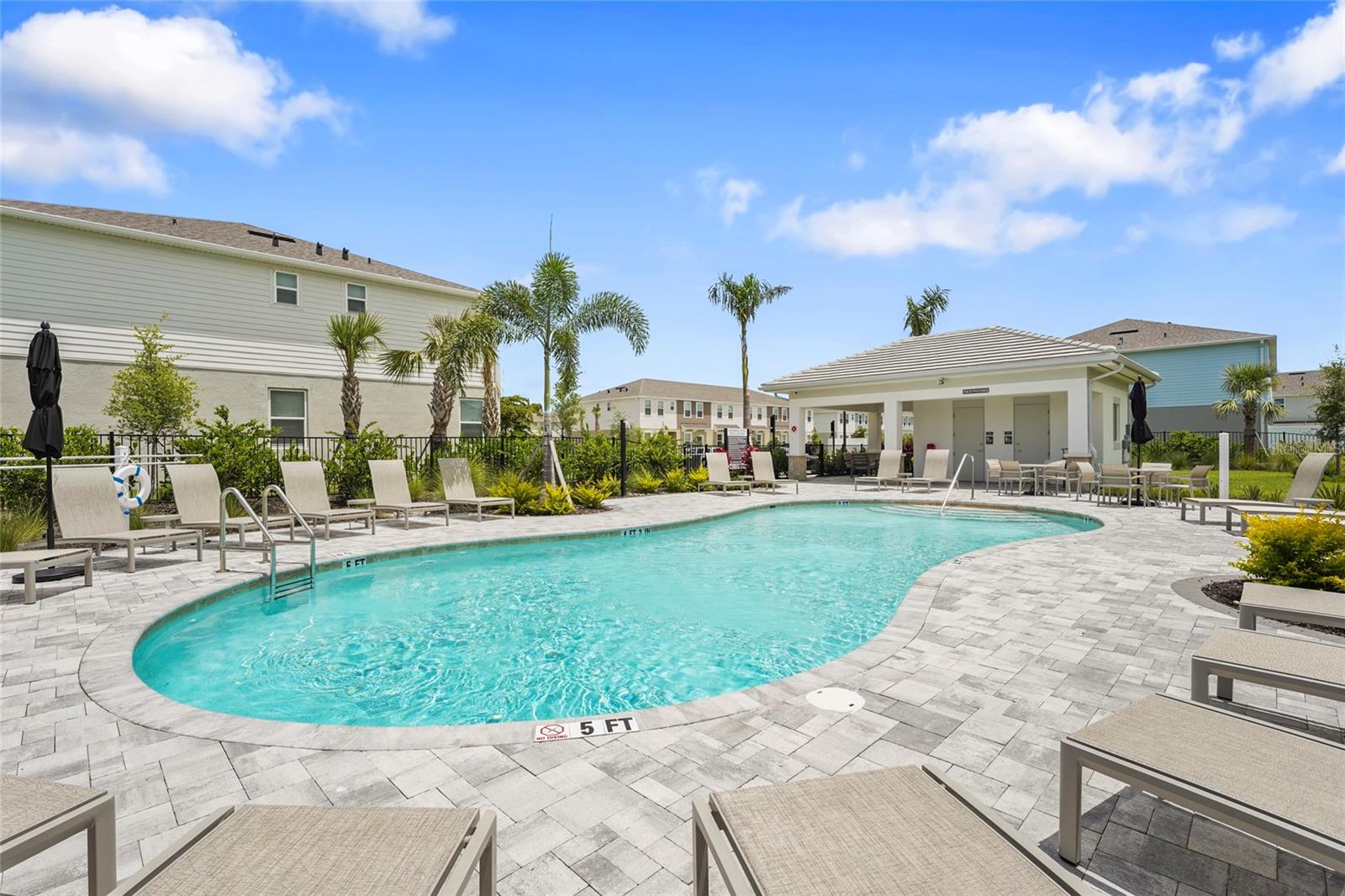 SKYE RANCH NBRHD 2 TWNHMS NORT - Residential