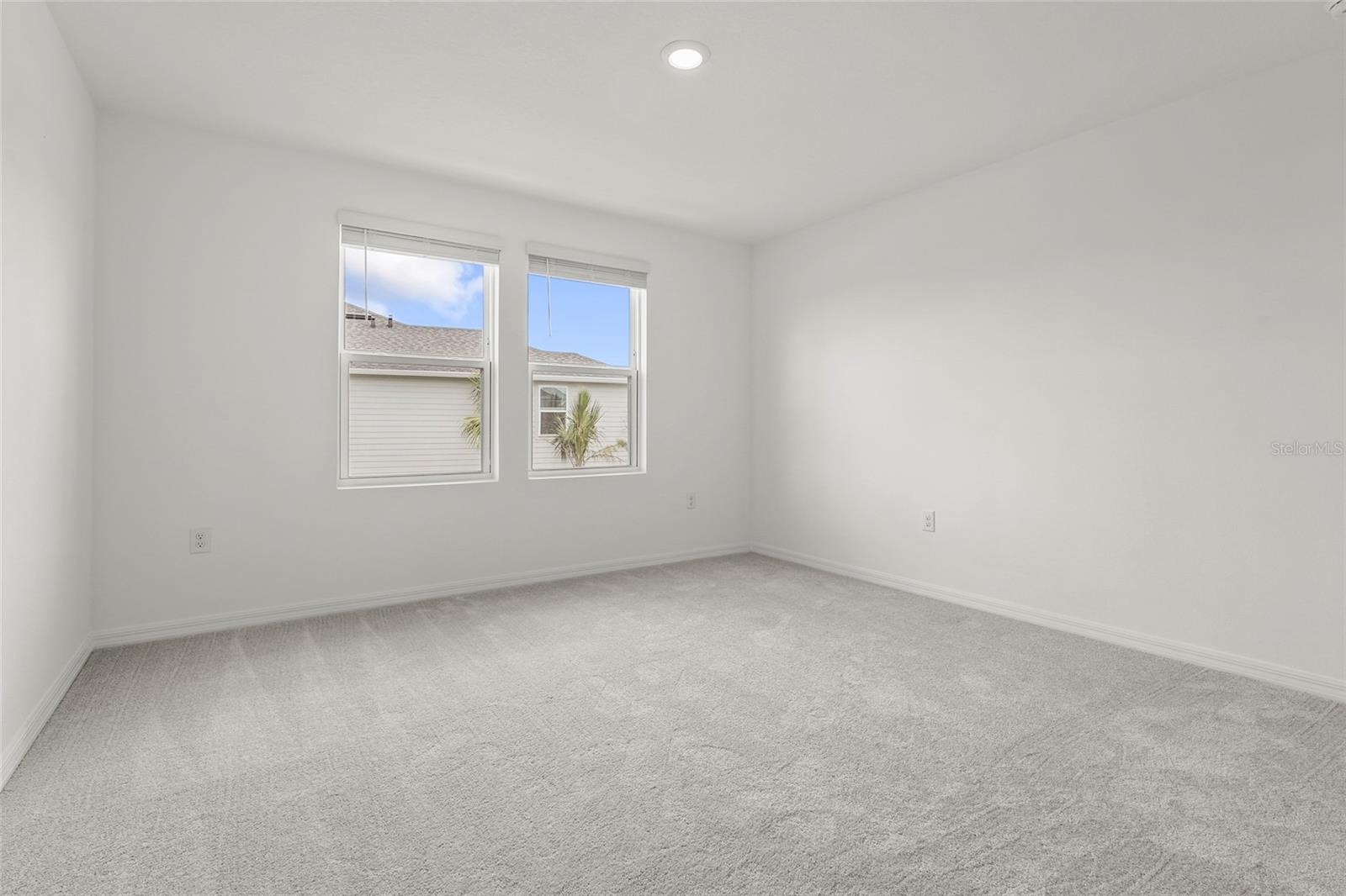 SKYE RANCH NBRHD 2 TWNHMS NORT - Residential