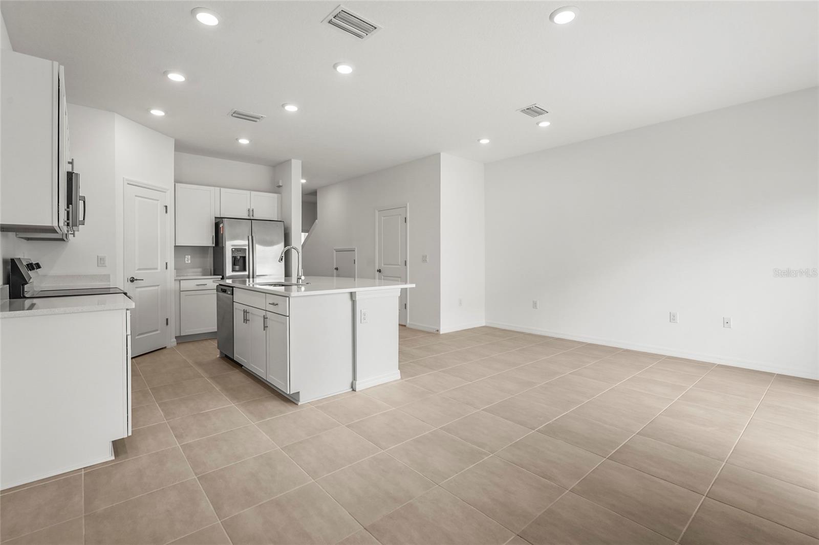 SKYE RANCH NBRHD 2 TWNHMS NORT - Residential