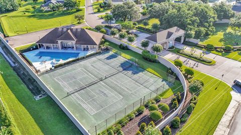 A home in LAKELAND