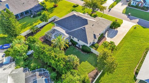 A home in LAKELAND