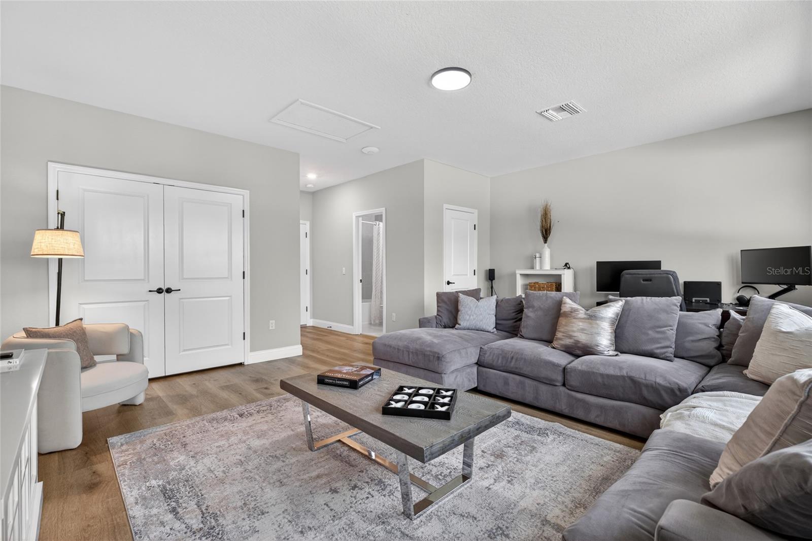 DEER RUN PRESERVE - Residential