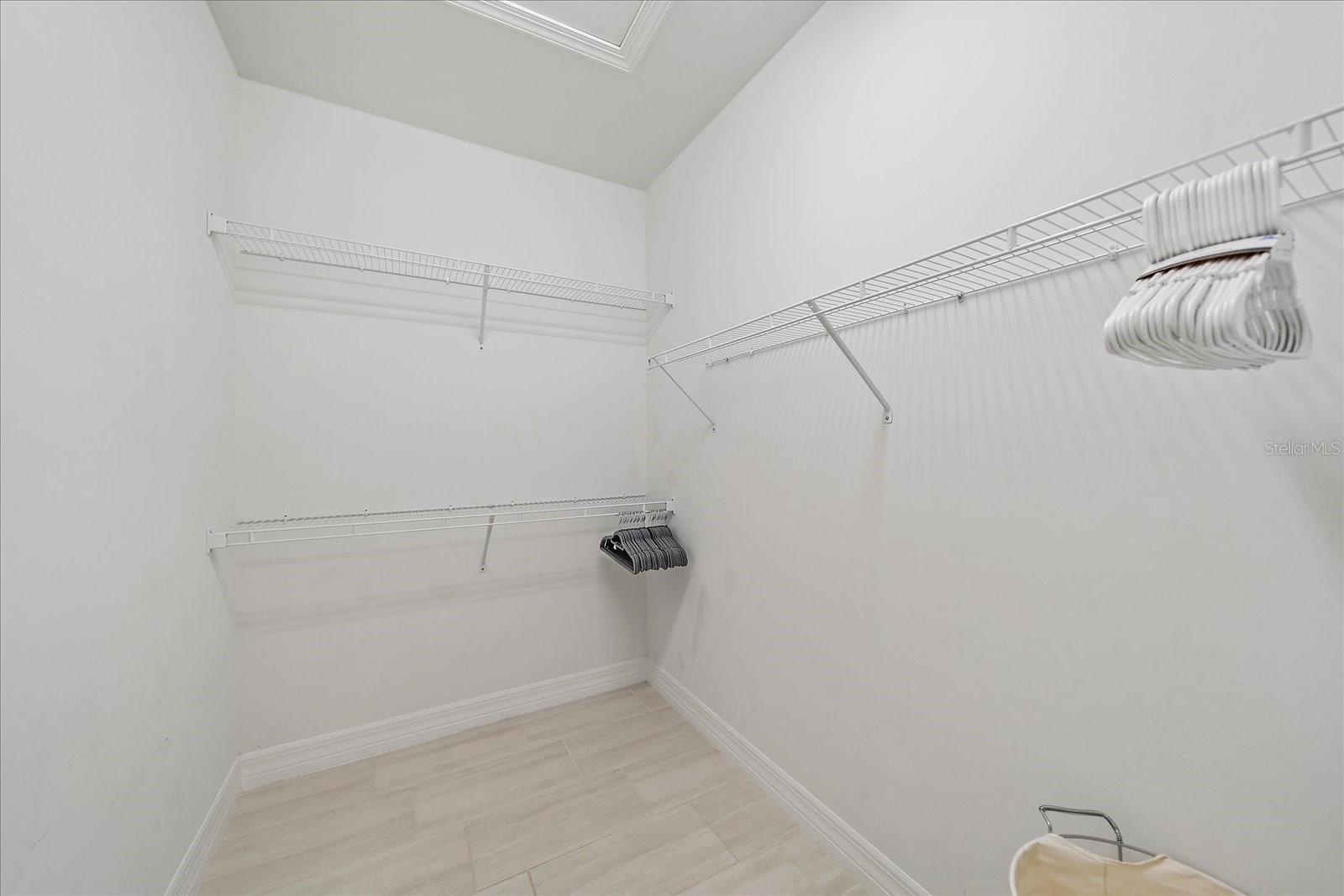 ISLANDWALK/THE WEST VLGS PH 6 - Residential