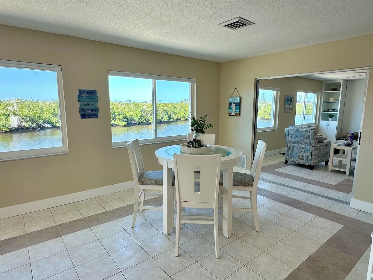 OXFORD MANOR 3RD ADD - Residential