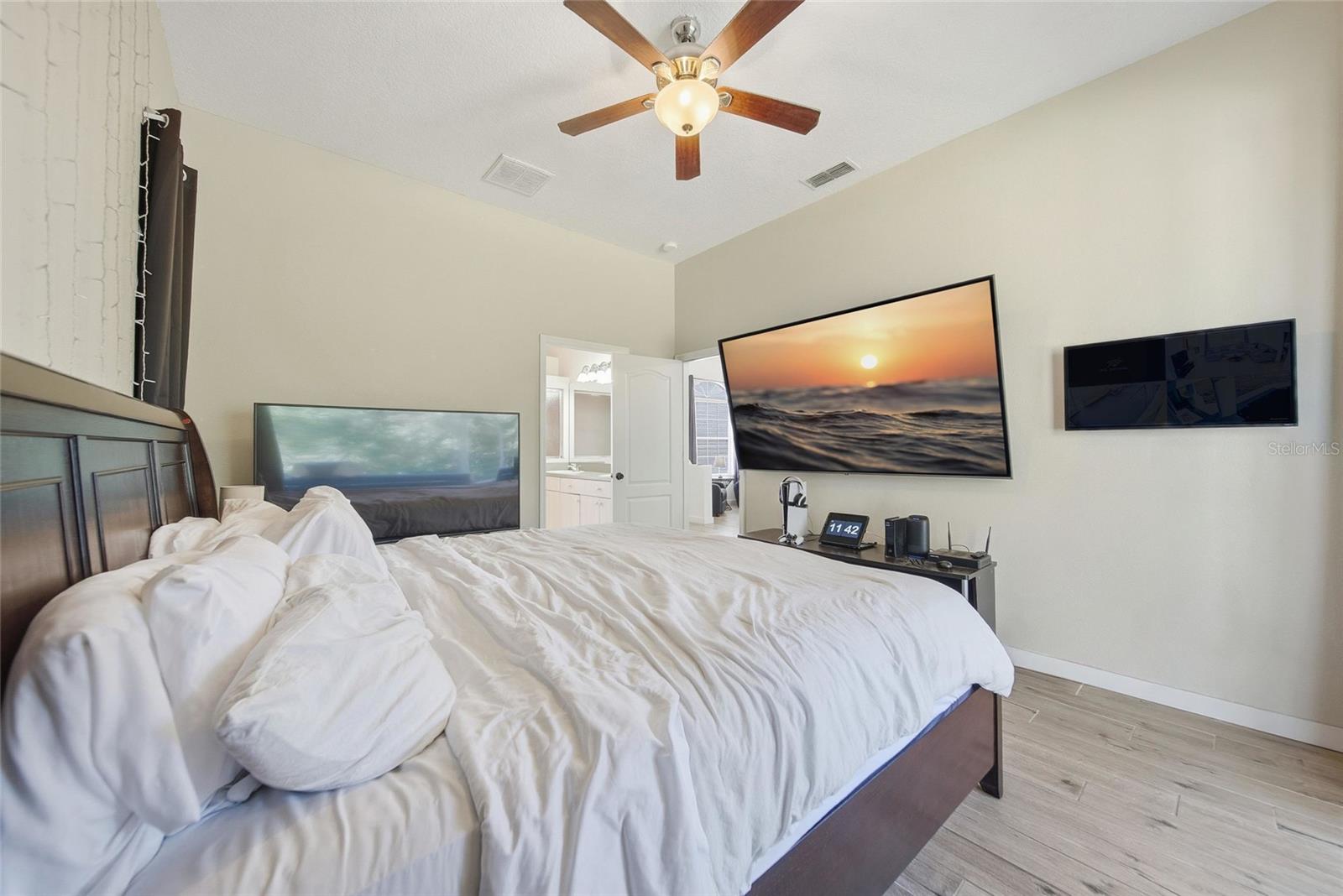 RIDGE MANOR FARMS - Residential