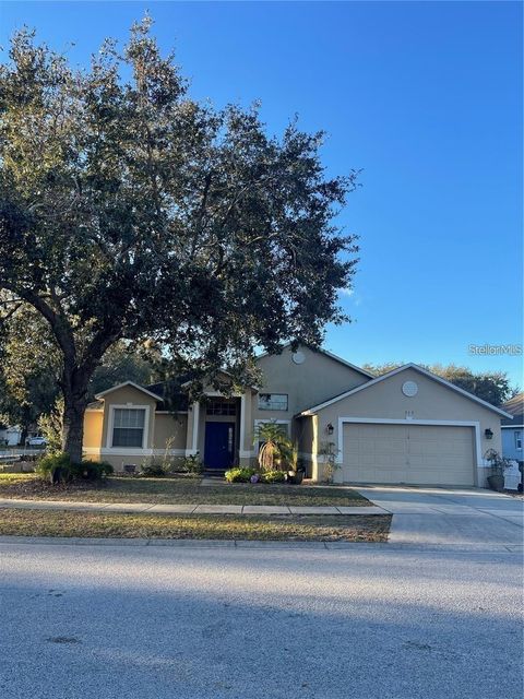 Photo of 519 Thousand Oaks Boulevard, Davenport, FL 33896 (MLS # O6406976)