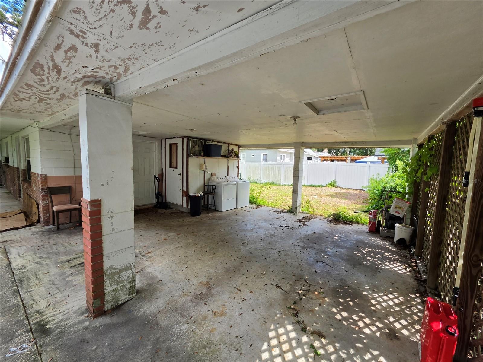 38528 9TH AVENUE