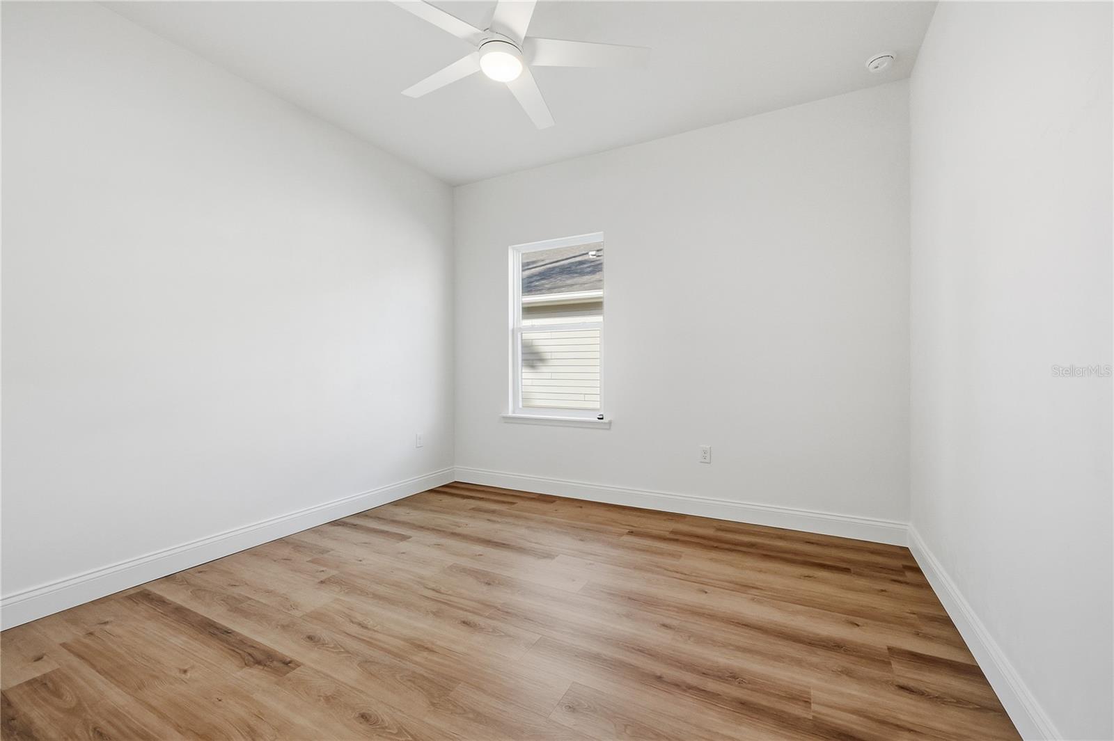 GRAND OAKS AT TOWER - Residential