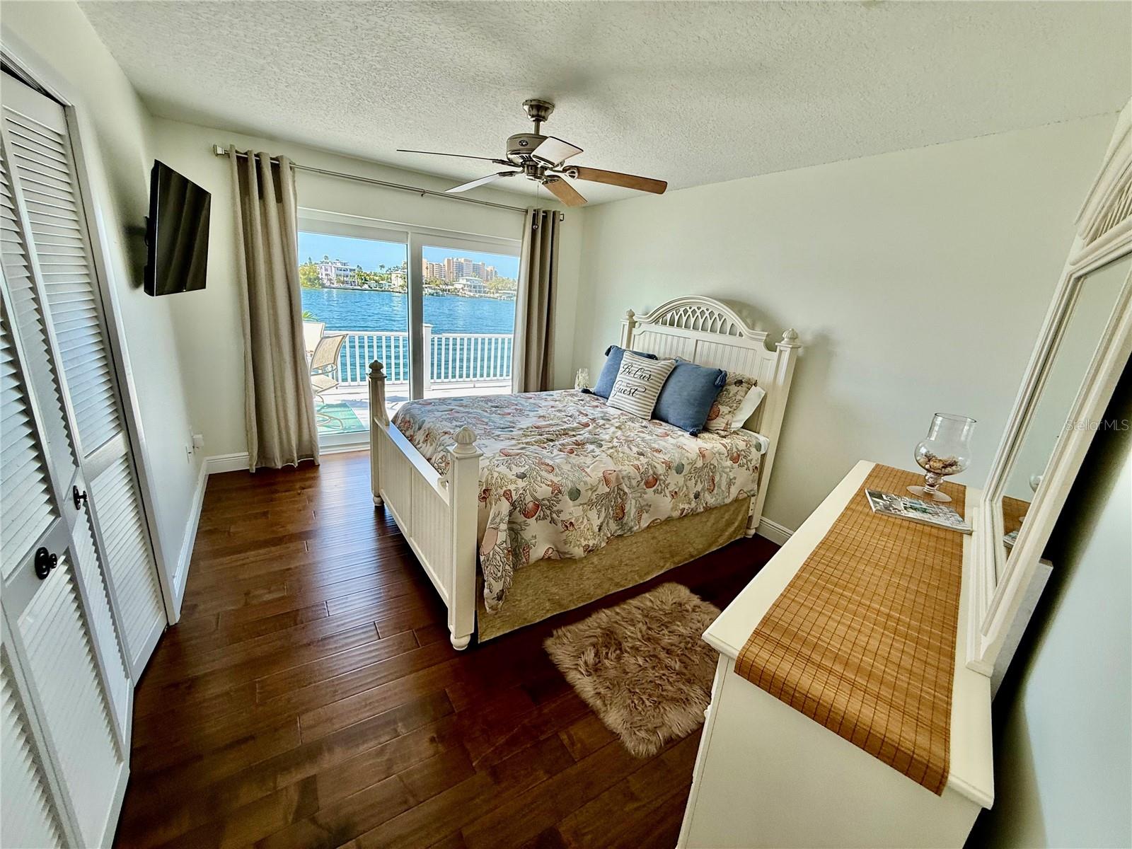 ISLAND ESTATES OF CLEARWATER - Residential