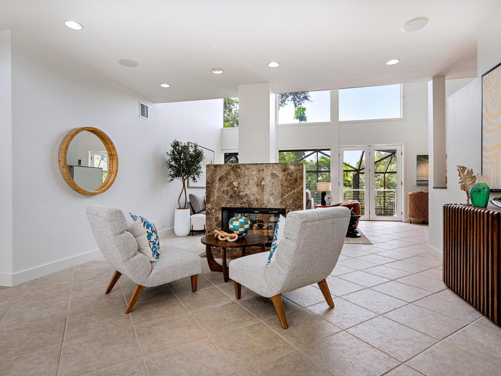 SIESTA ISLES - Residential