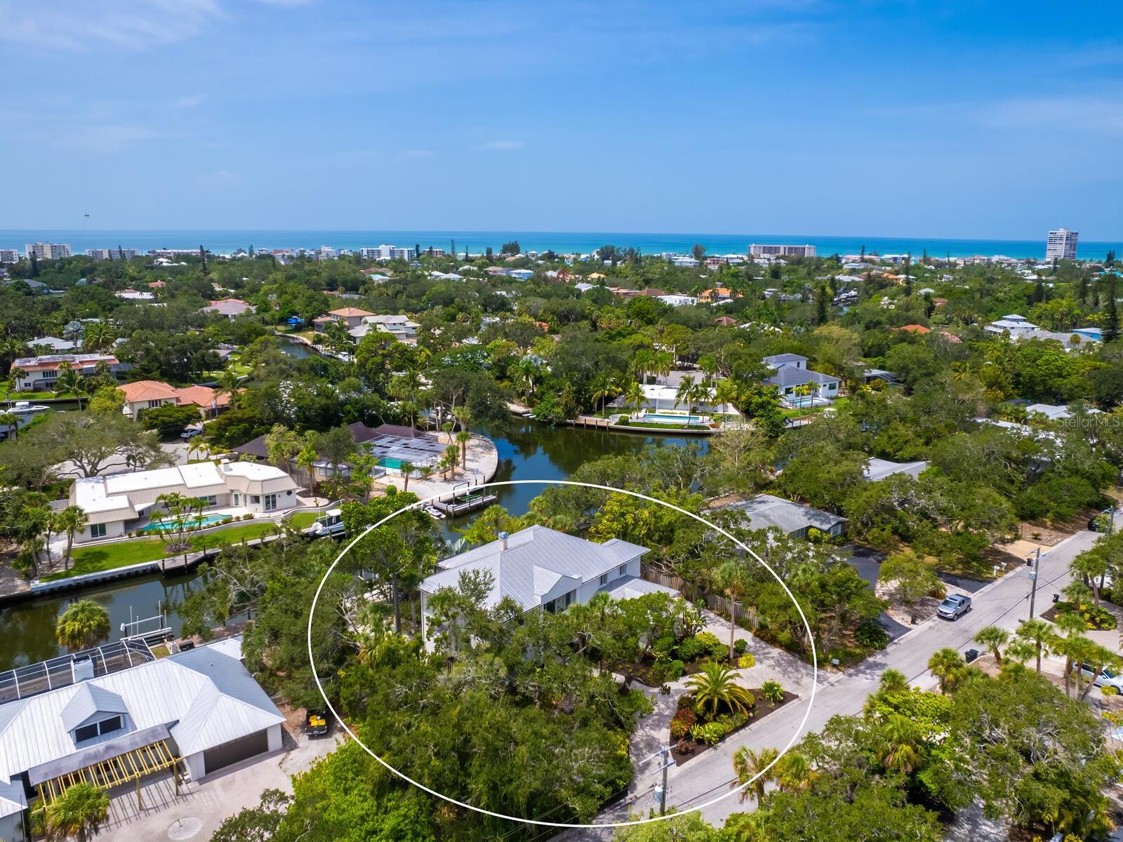 SIESTA ISLES - Residential