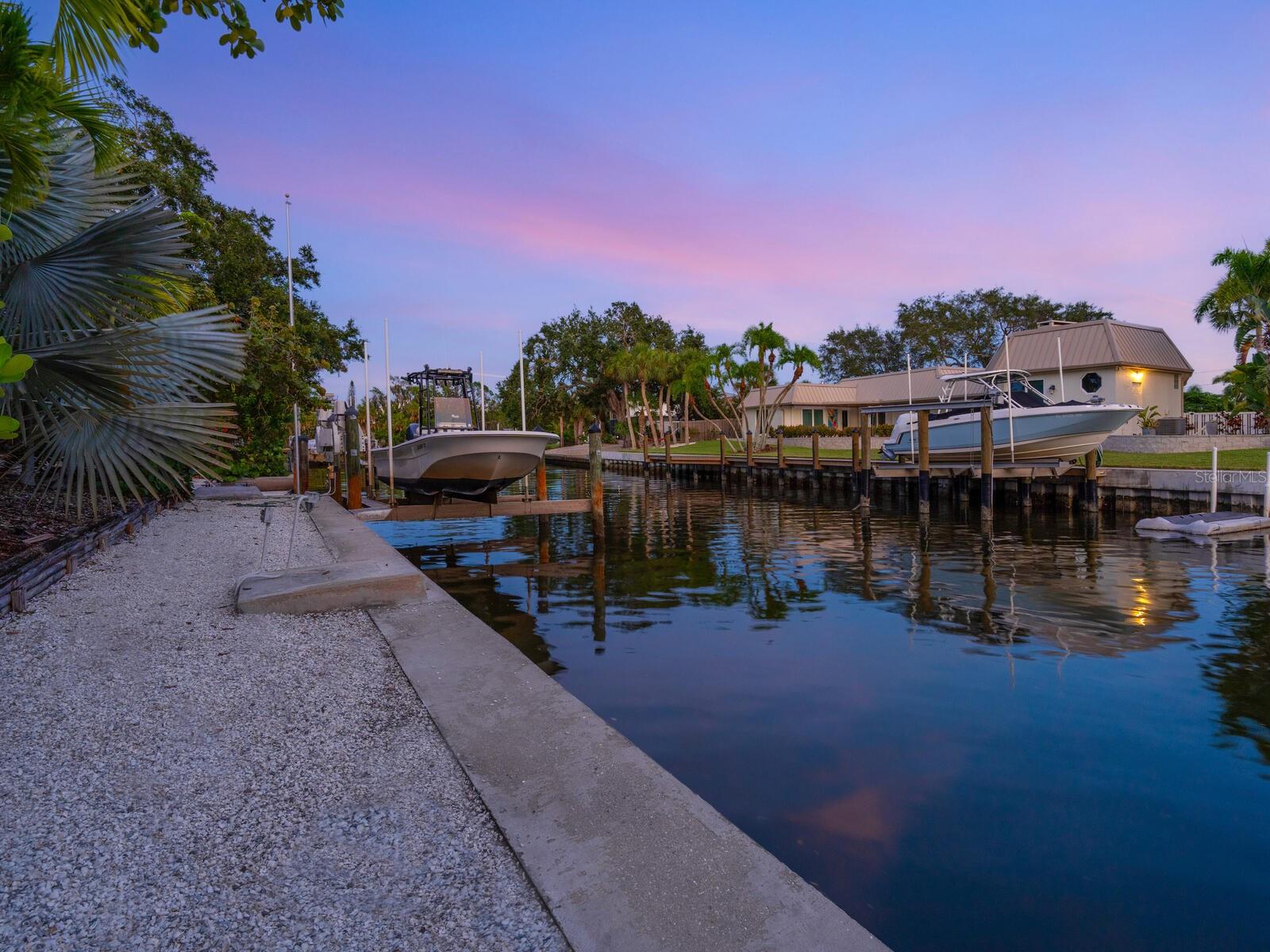 SIESTA ISLES - Residential