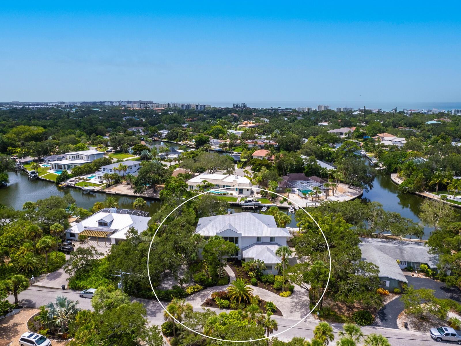 SIESTA ISLES - Residential