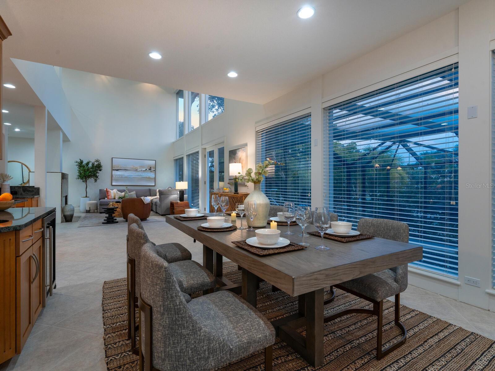 SIESTA ISLES - Residential