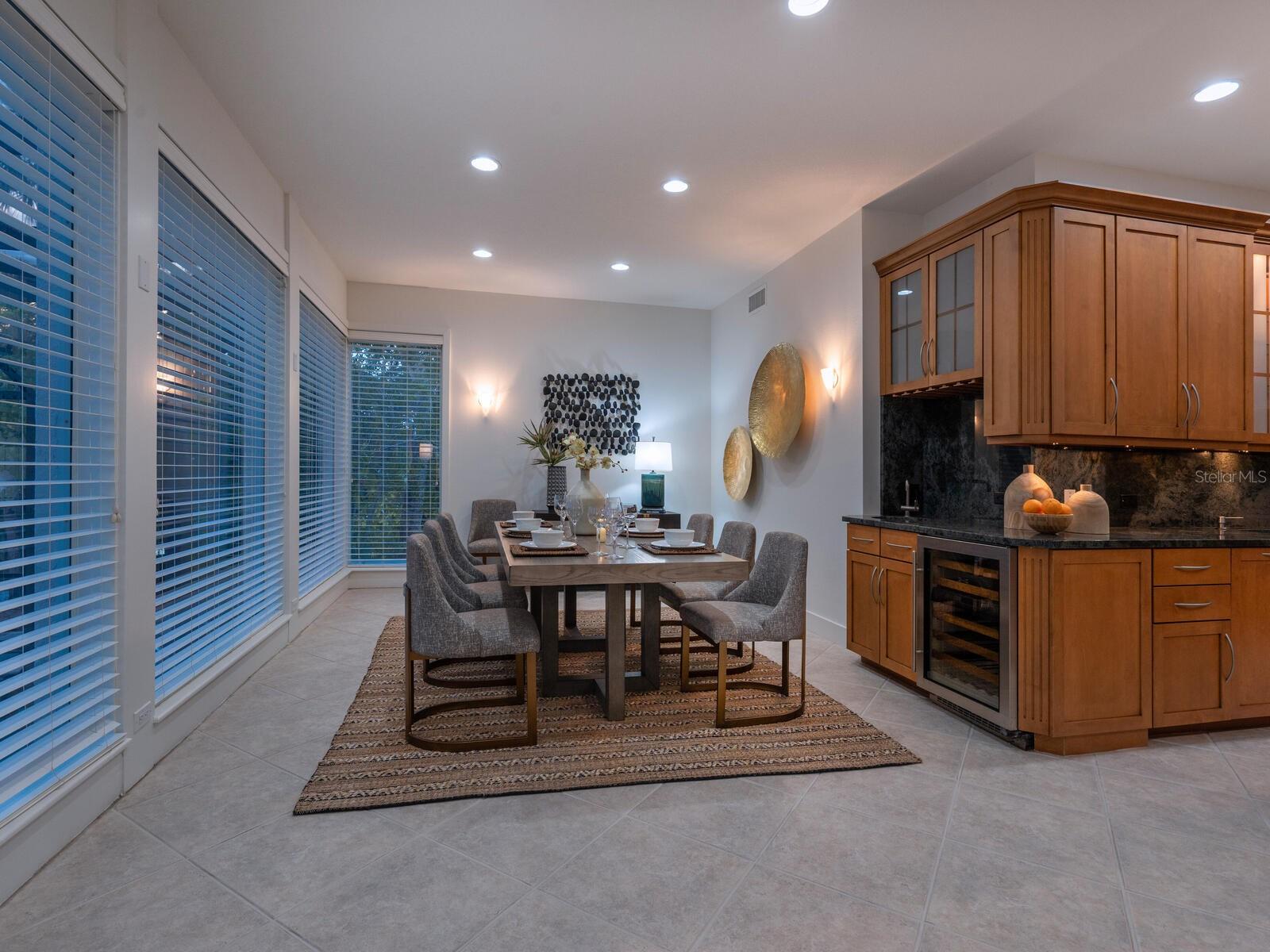 SIESTA ISLES - Residential