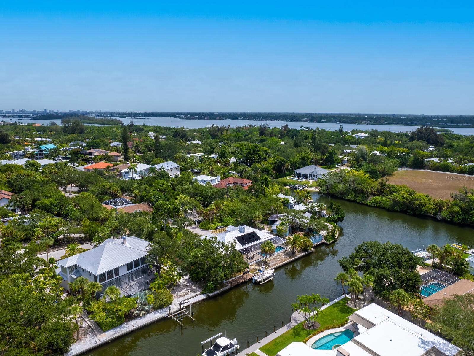 SIESTA ISLES - Residential