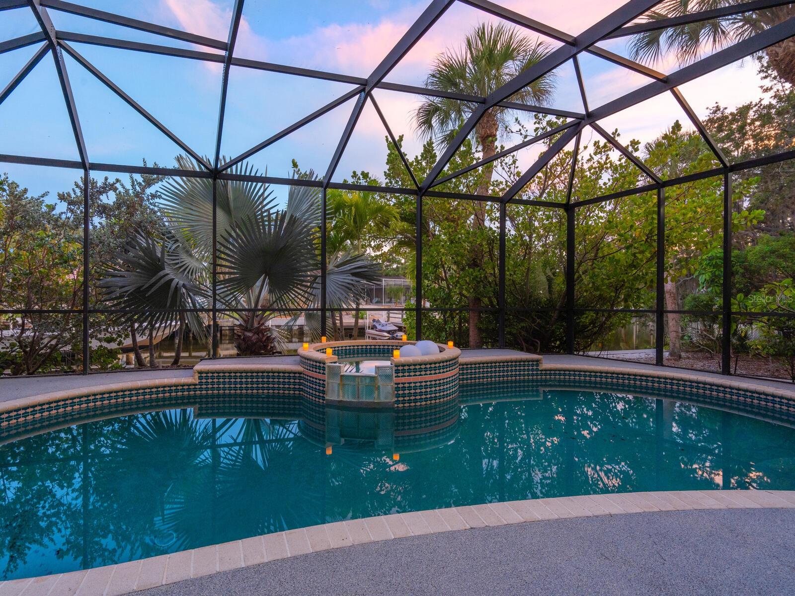 SIESTA ISLES - Residential