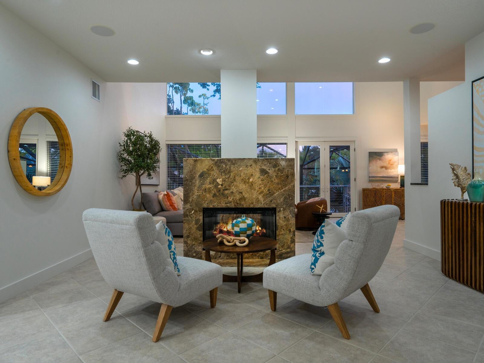 SIESTA ISLES - Residential