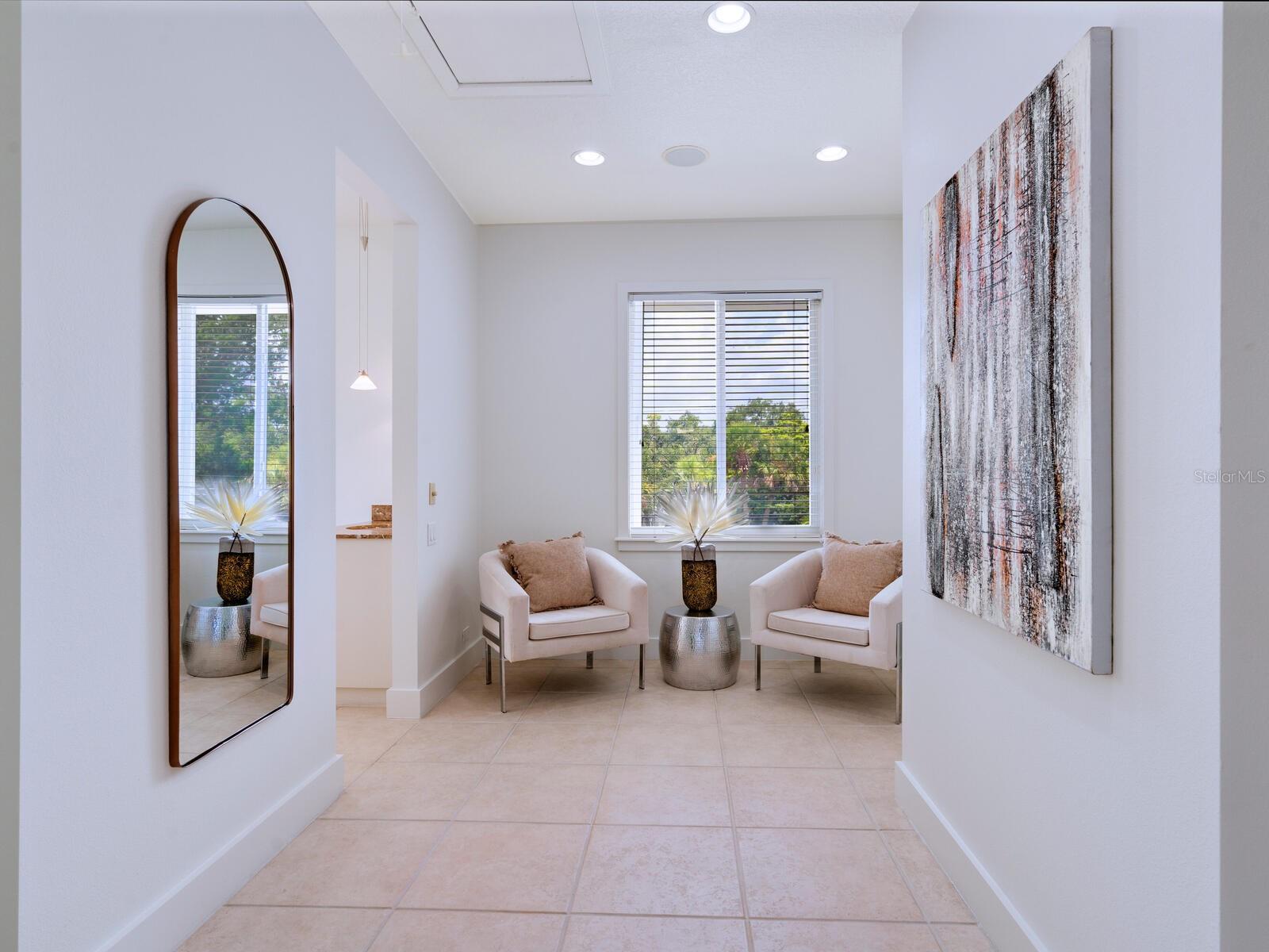 SIESTA ISLES - Residential