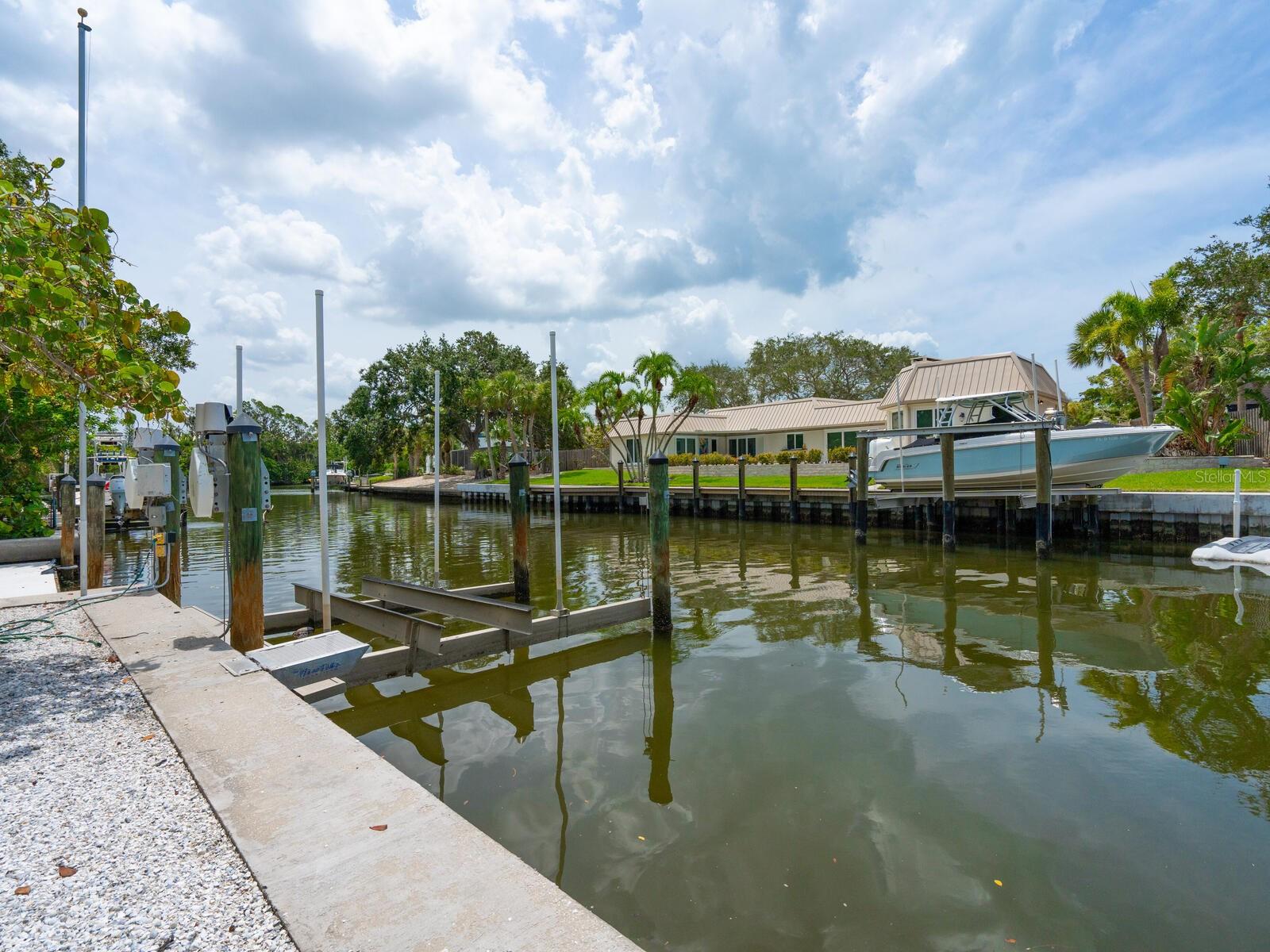 SIESTA ISLES - Residential