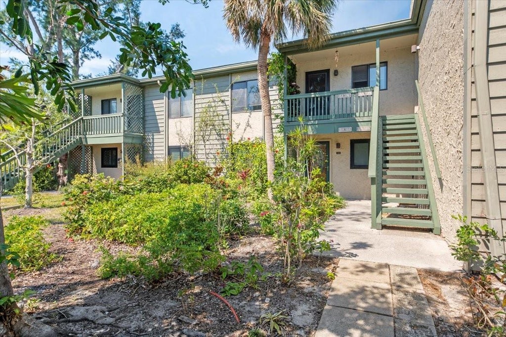 Photo of 1519 Pelican Point Drive #288, Sarasota, FL 34231 (MLS # A4706629)