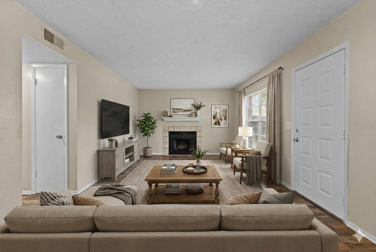 THE OAKS UNIT VII A CONDOMINIU - Residential Lease