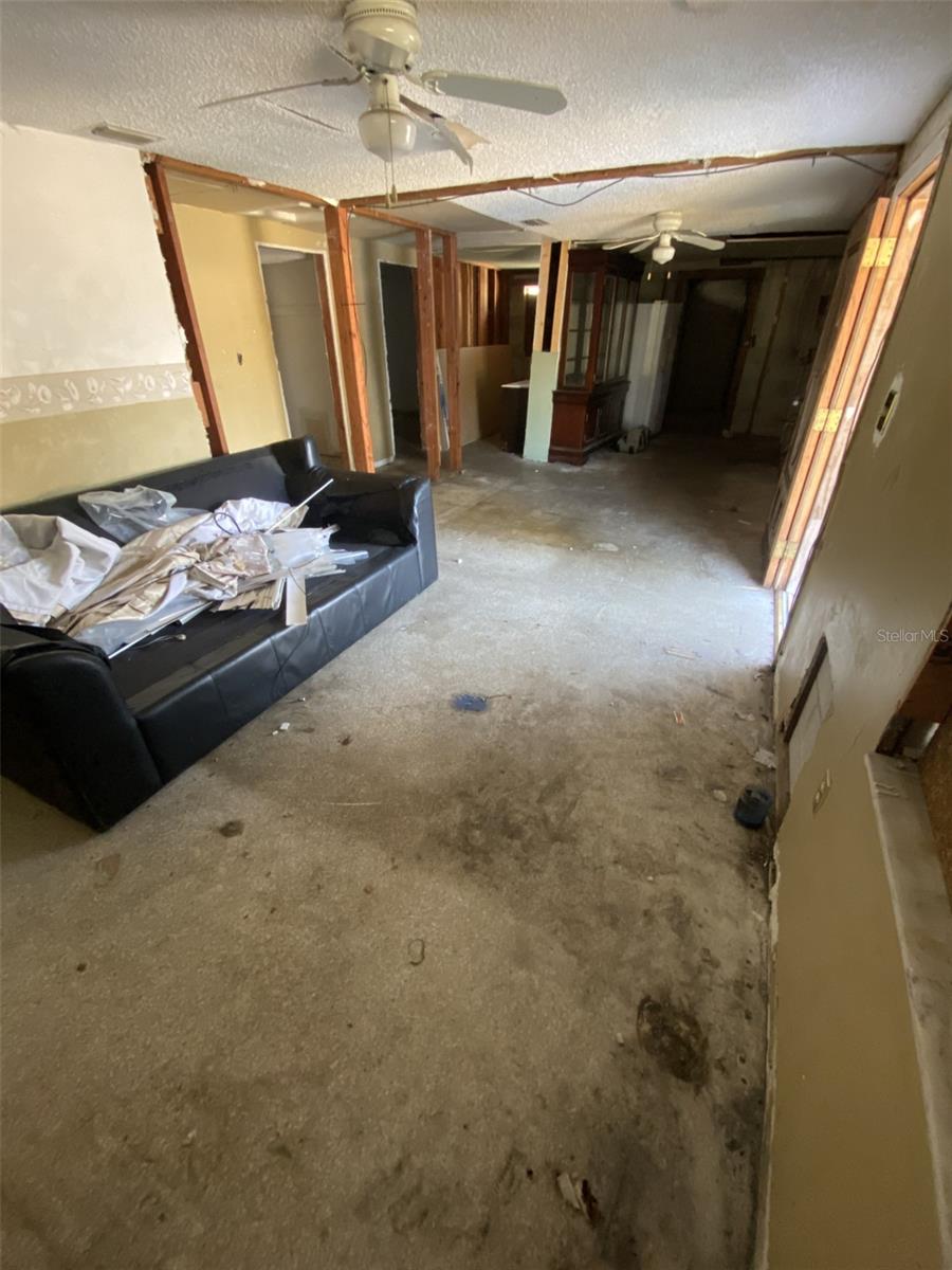 4605 JOHN BELL JR DRIVE