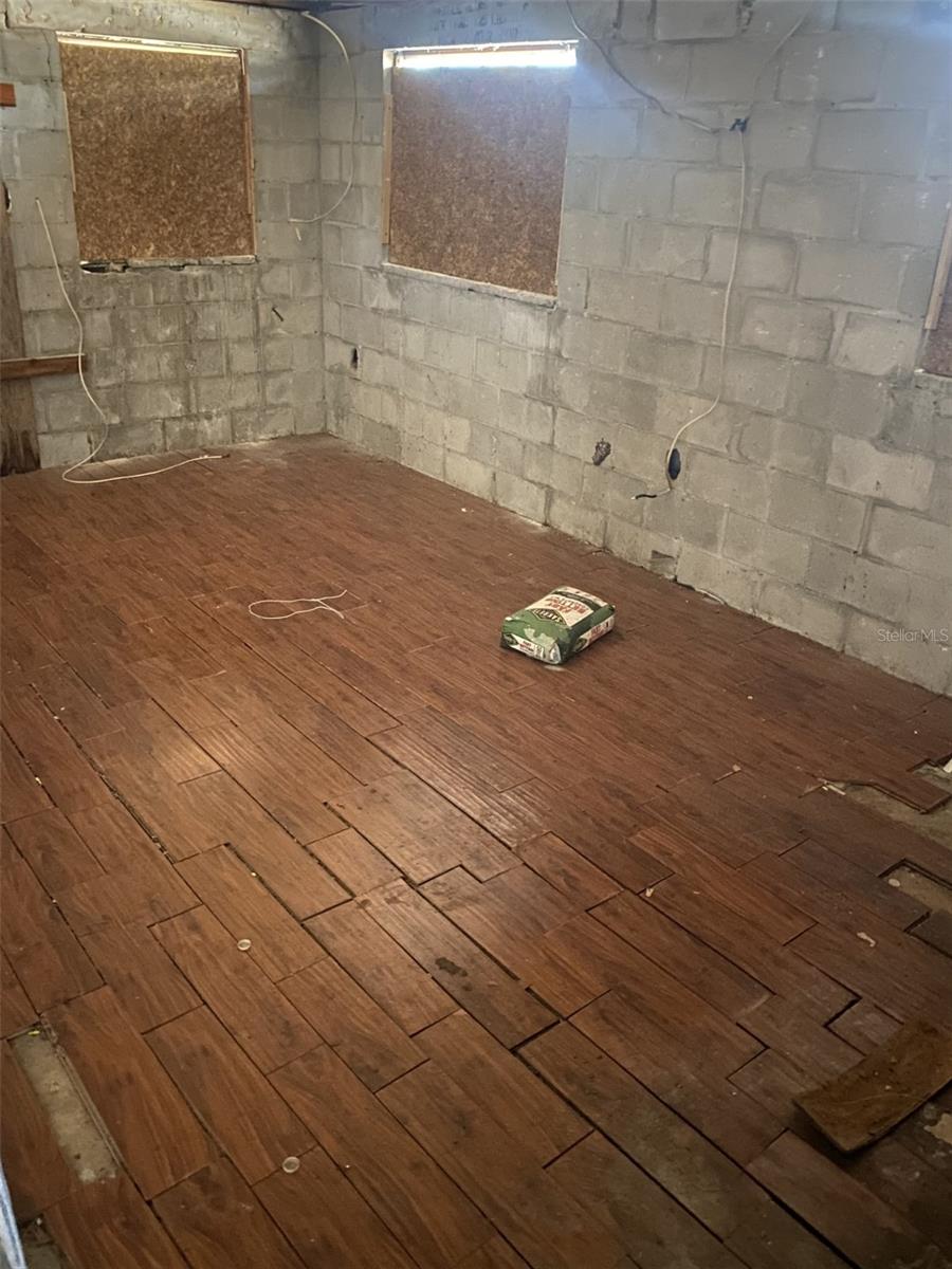 NORTHVIEW HILLS UNIT 3 - Residential