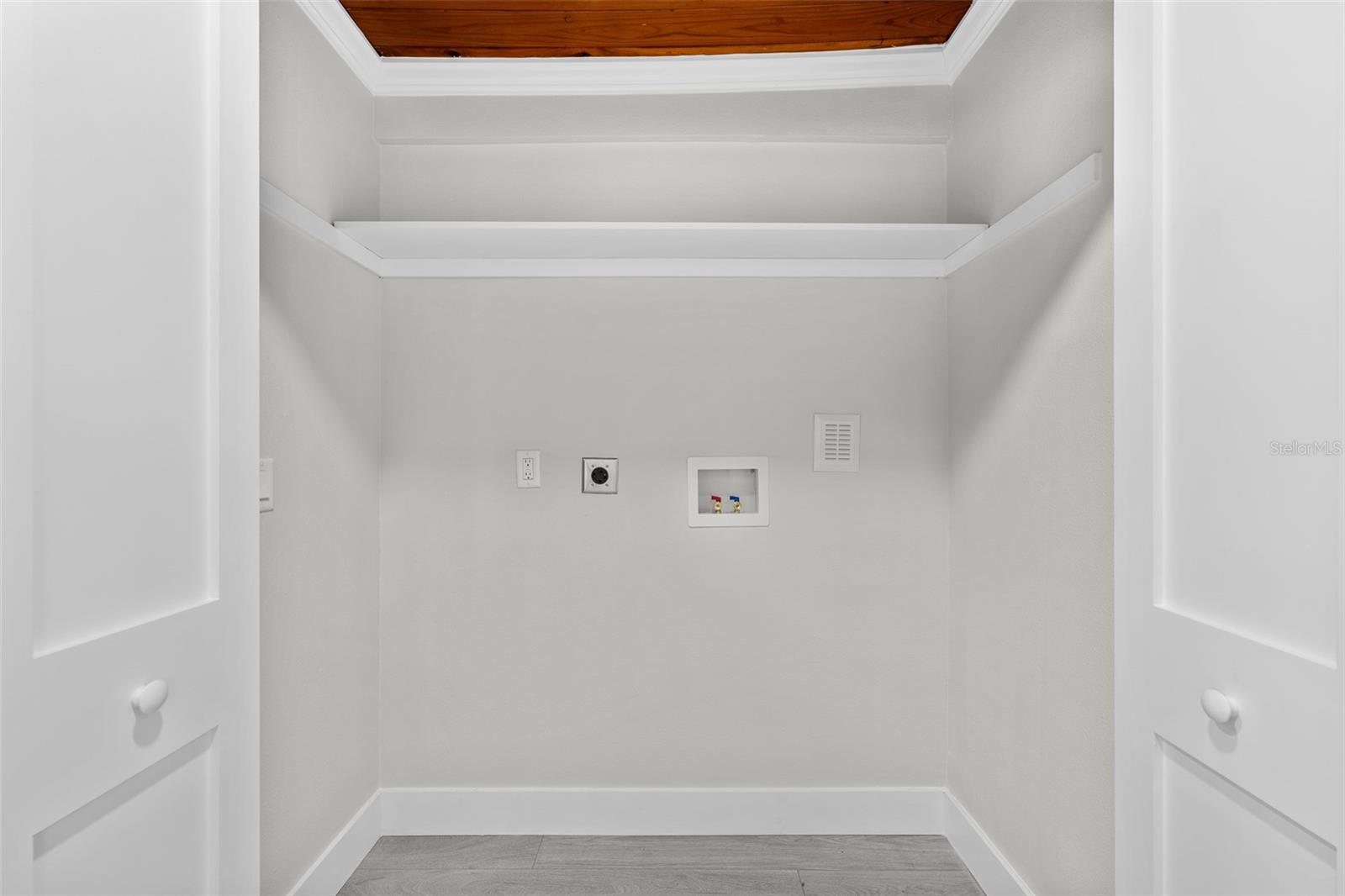 WINIFRED PARK - Residential