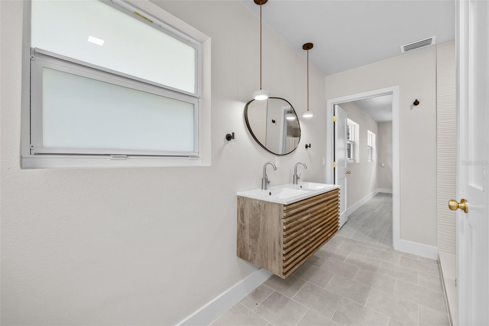 WINIFRED PARK - Residential