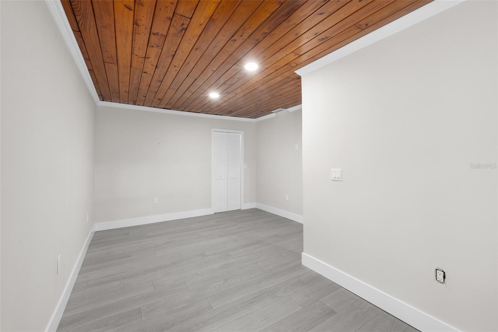 WINIFRED PARK - Residential
