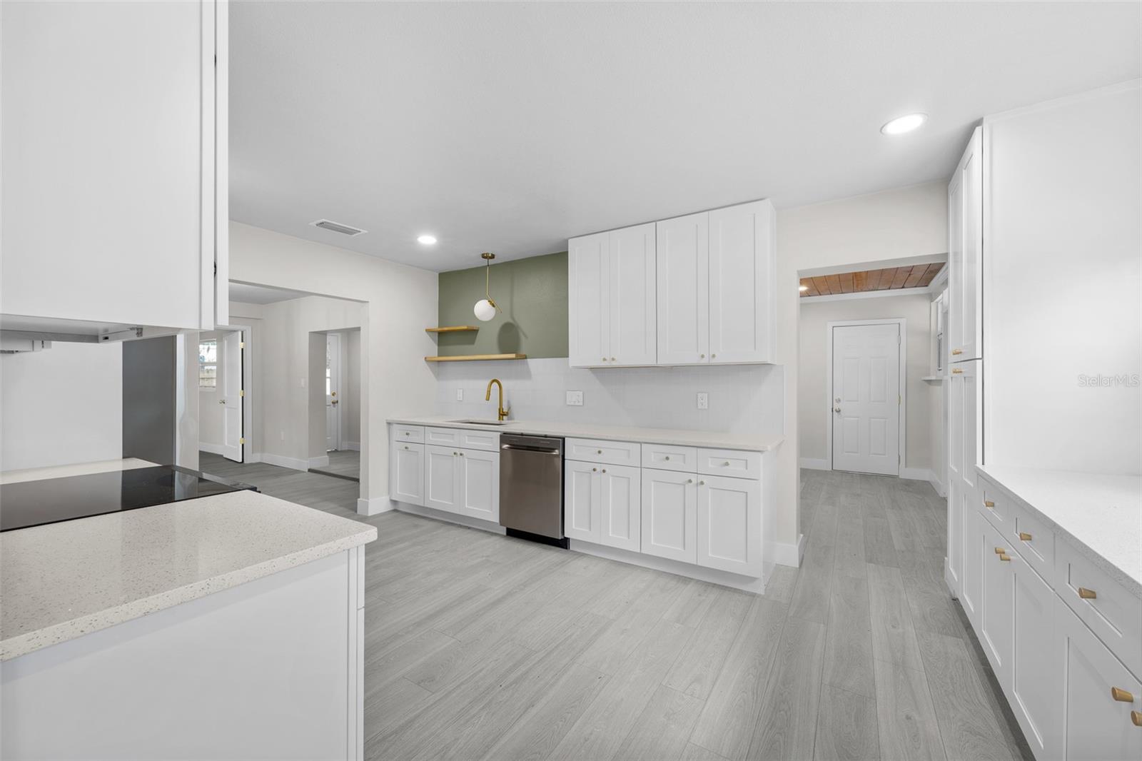 WINIFRED PARK - Residential