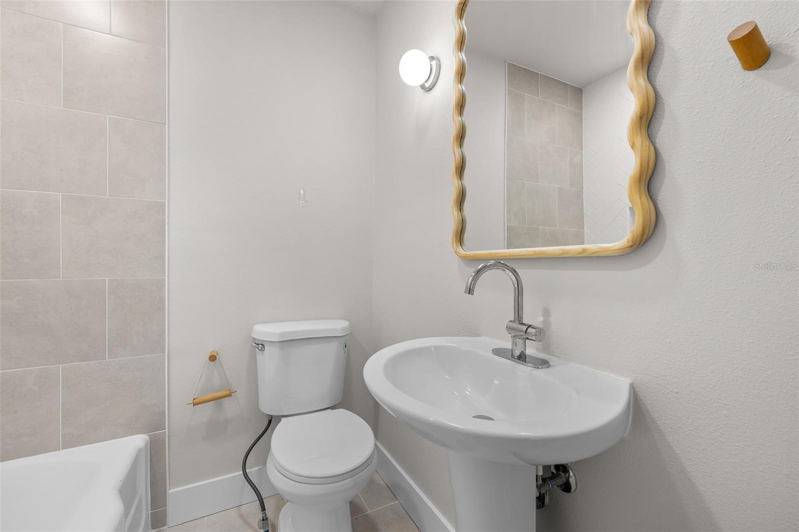 WINIFRED PARK - Residential