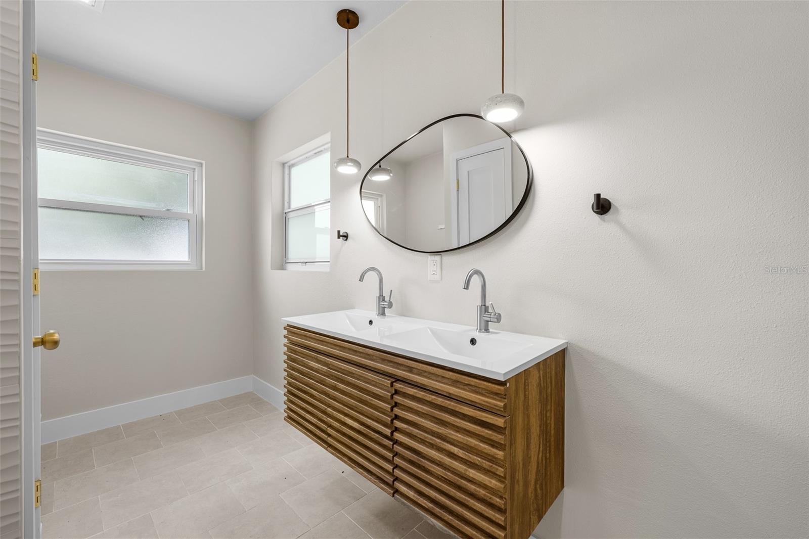 WINIFRED PARK - Residential