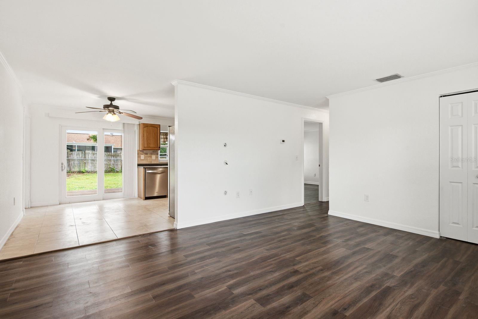 7826 KNOX LOOP
