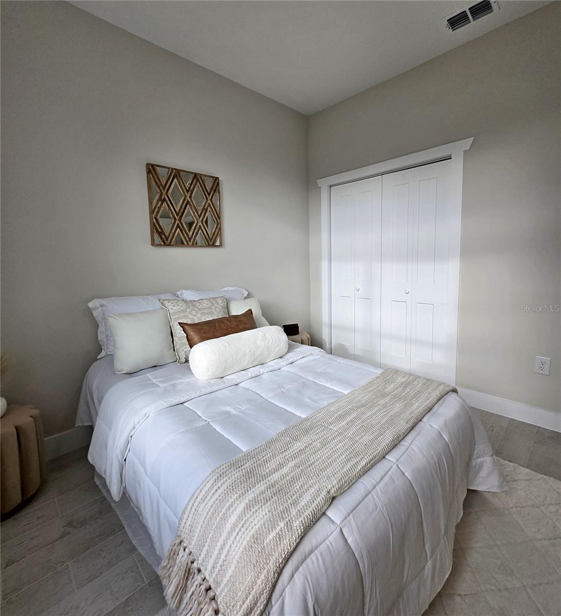 SPRING LAKE VILL 06 - Residential