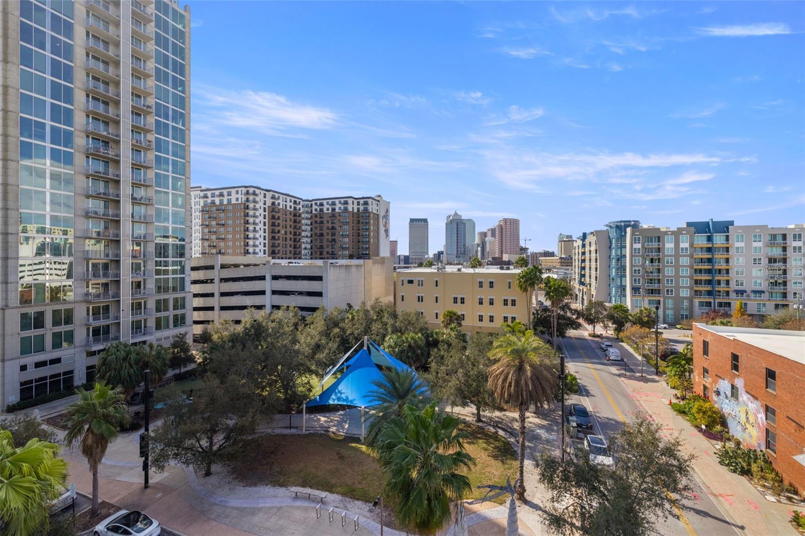 THE PLACE AT CHANNELSIDE A CON - Residential