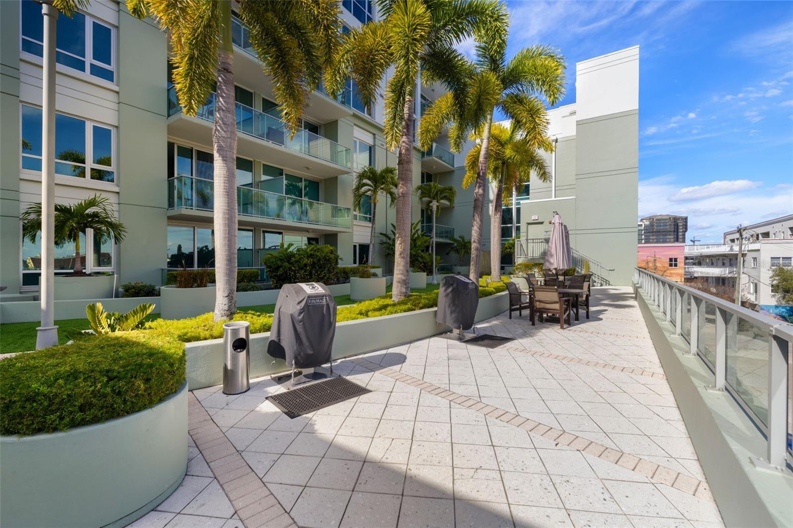 THE PLACE AT CHANNELSIDE A CON - Residential